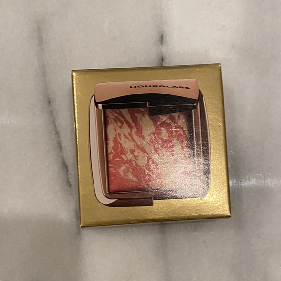 Hourglass mini blush Diffused Heat 1.3g - Picture 1 of 3